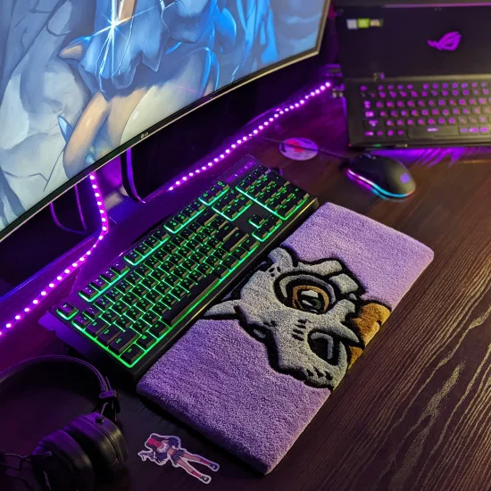 Fluffy Keyboard Rug CUB